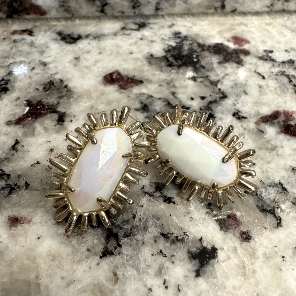 Kendra Scott Iridecent White Sunburst Stud Earrings